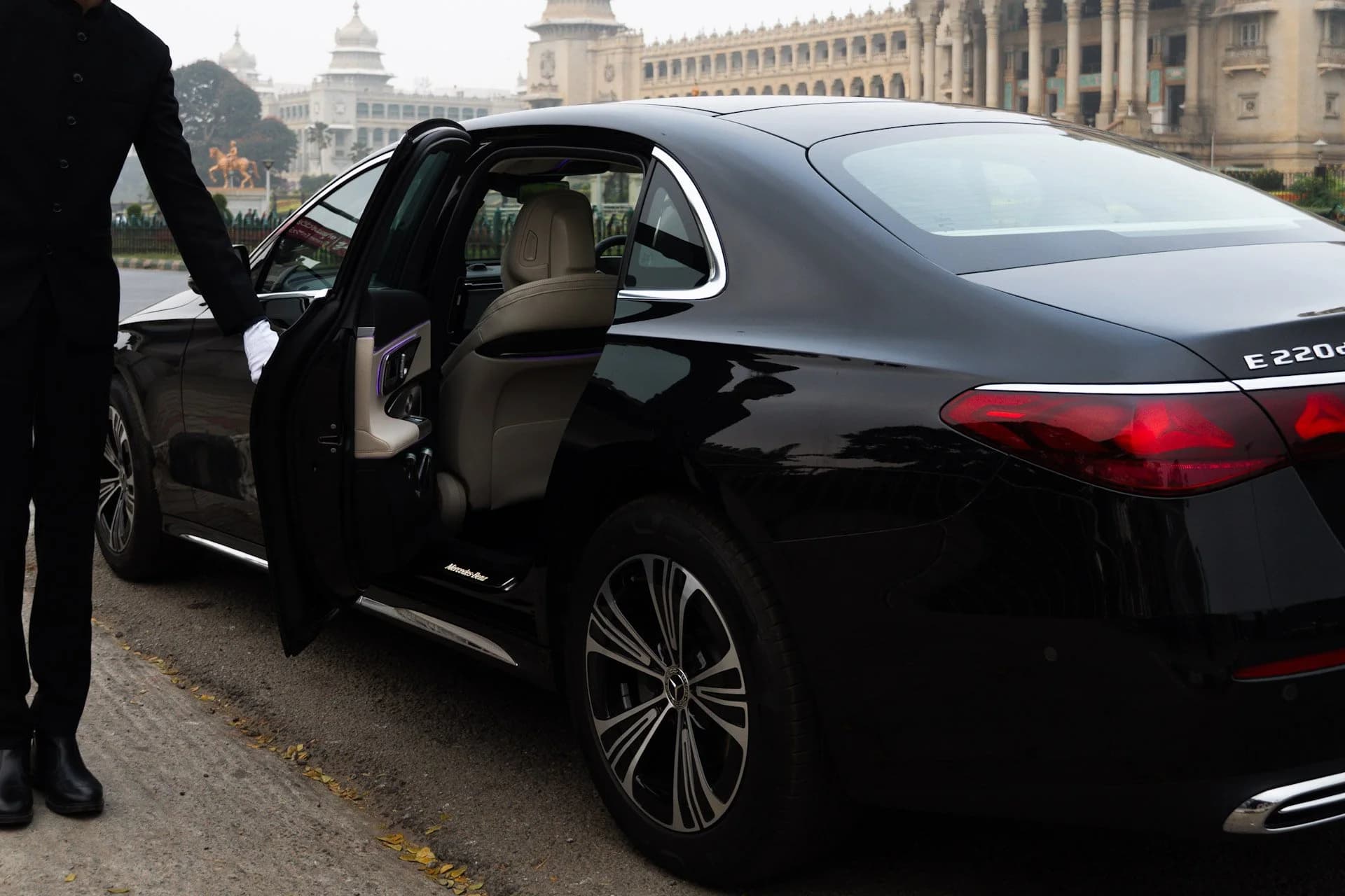 Mercedes-Benz luxury car for hire in Bangalore — Arista private chauffeur service